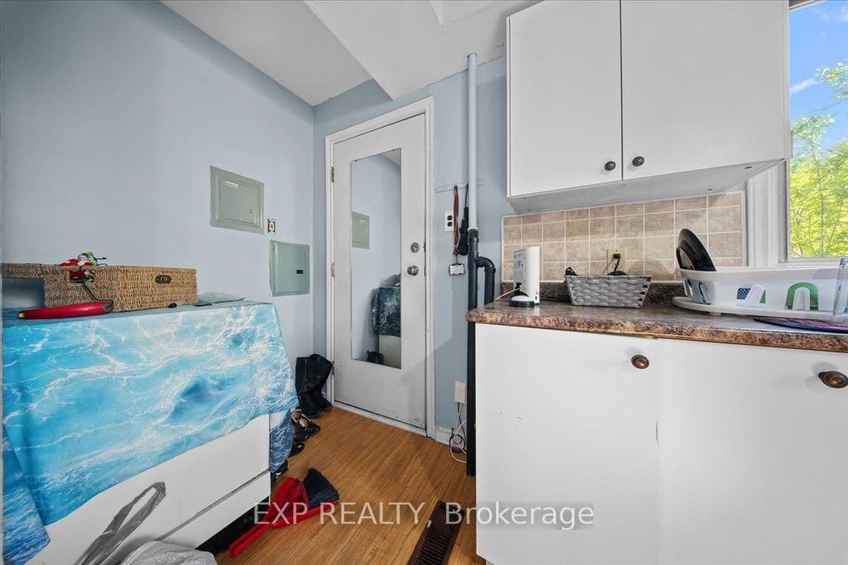 208 Montfort Street, Ottawa, ON — photo 3