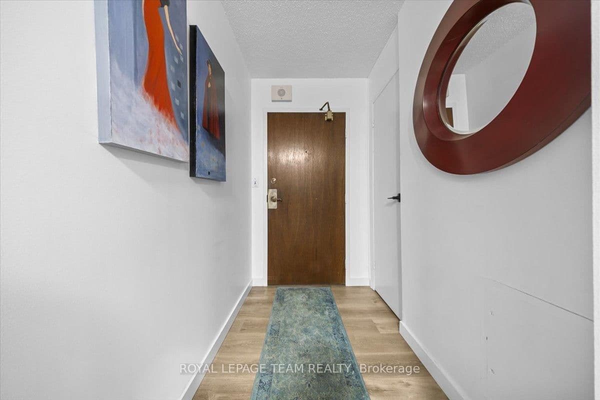 204 - 1025 Richmond Road, Ottawa, ON — photo 2