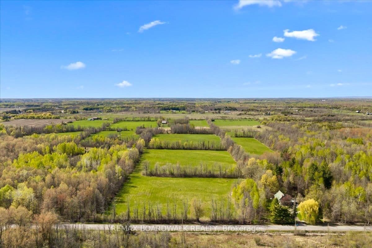 7521 Jock Trail, Richmond, ON