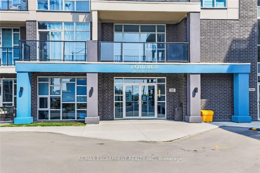 516 - 10 Concord Place, Grimsby, ON — photo 2