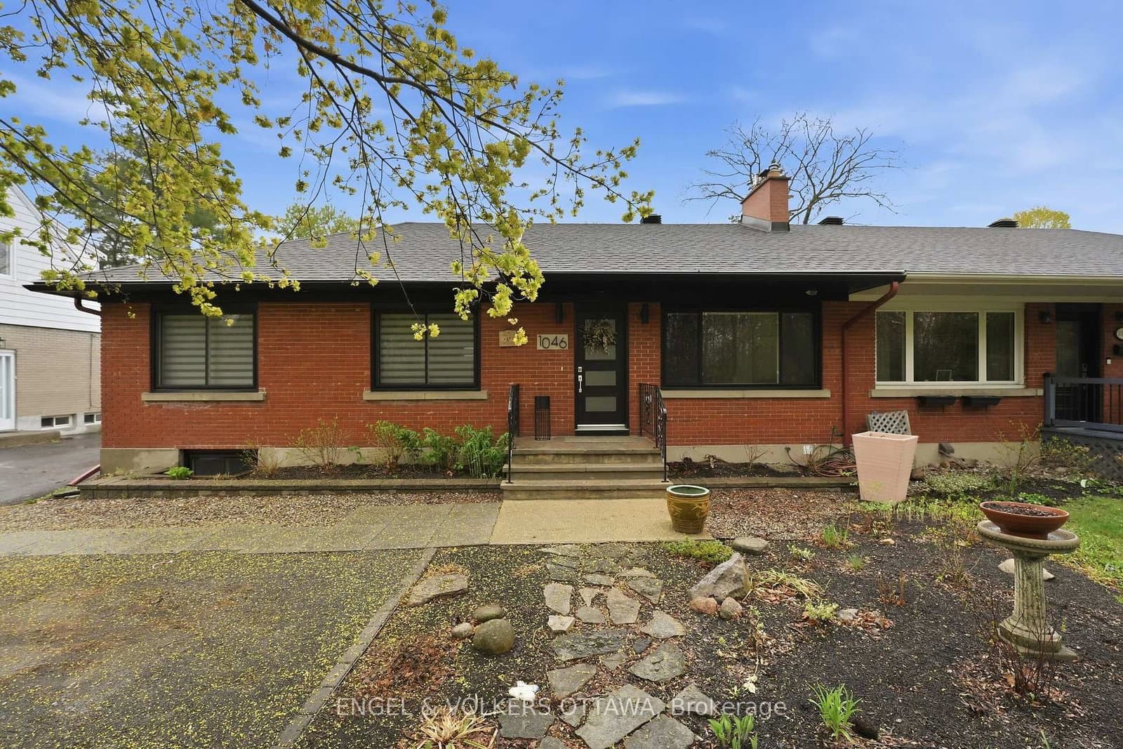 1046 Fisher Avenue, Ottawa, ON