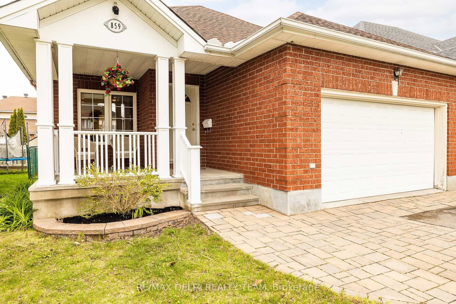 859 Giant Cedars Crescent, Ottawa, ON — photo 2