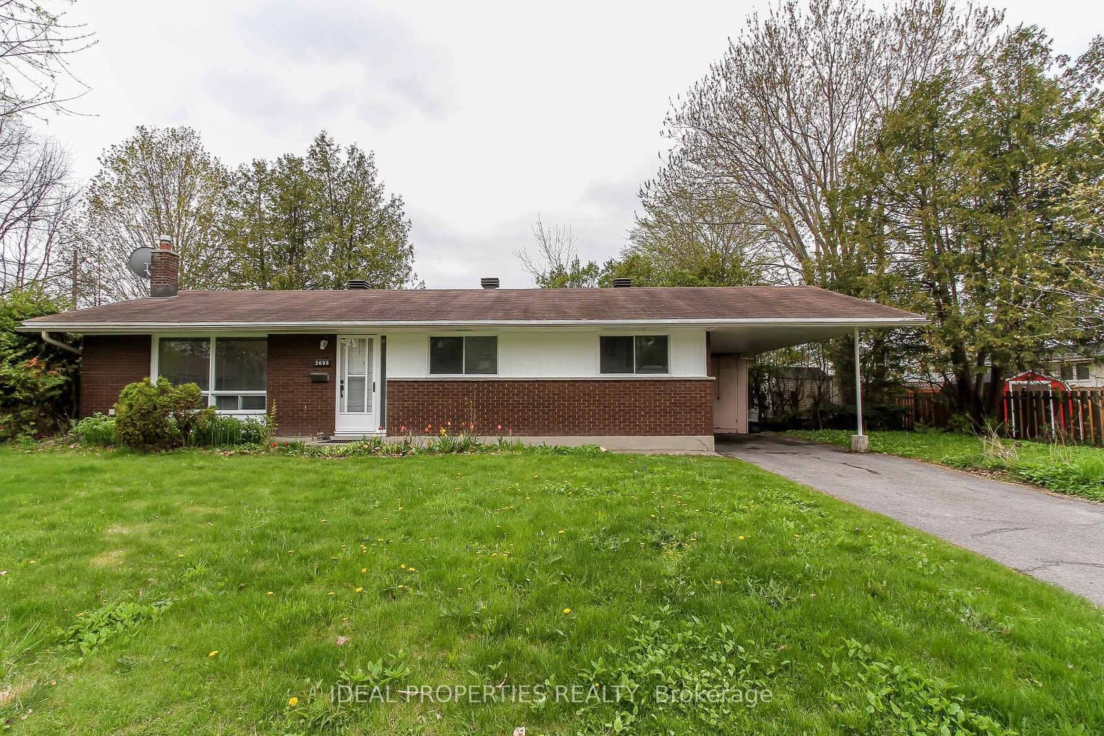 2699 Stone Crescent, Ottawa, ON