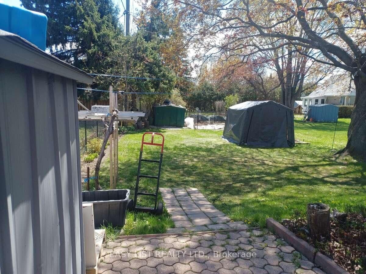 2218 Iris Street, Ottawa, ON — photo 3