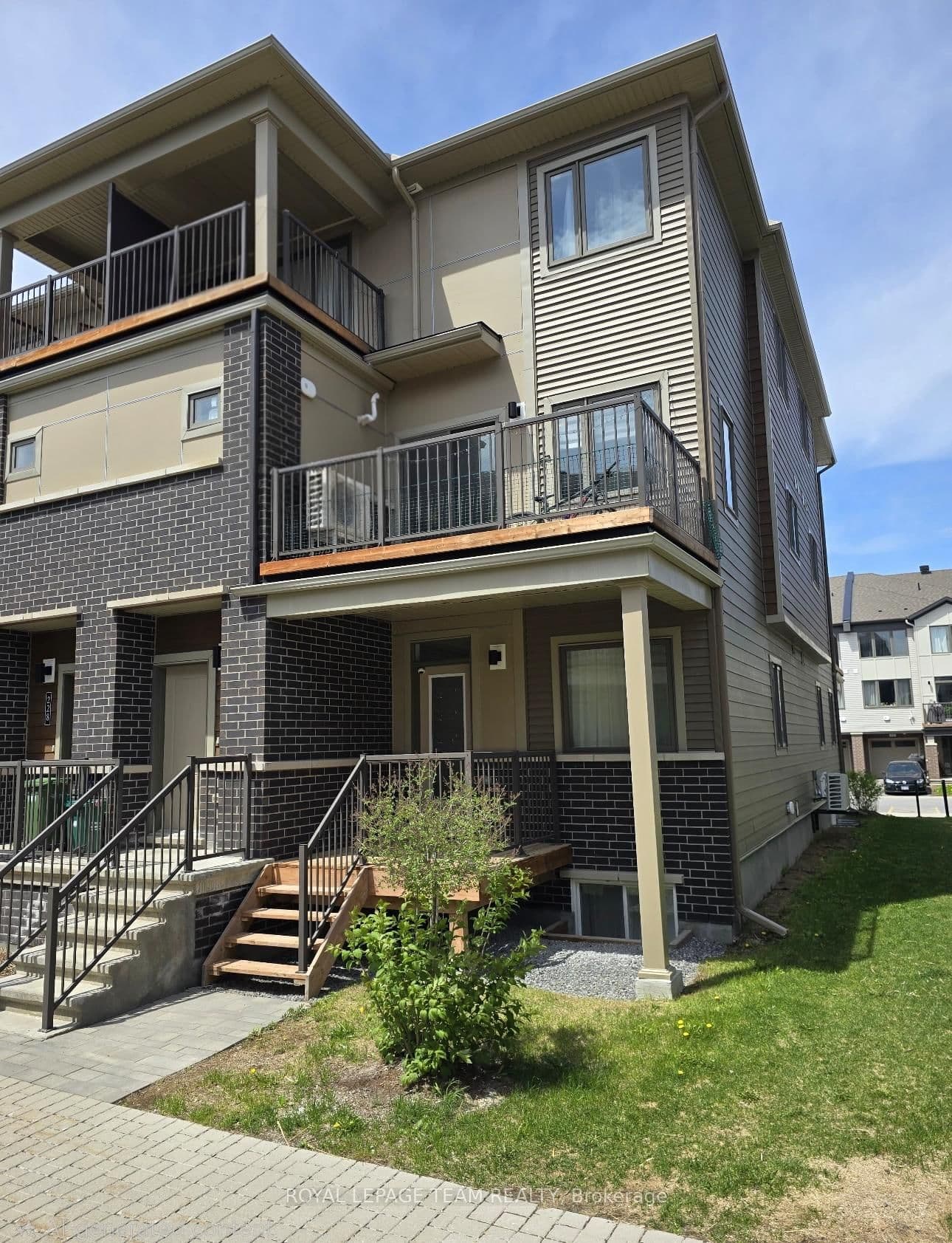 226 ANYOLITE Private, Ottawa, ON