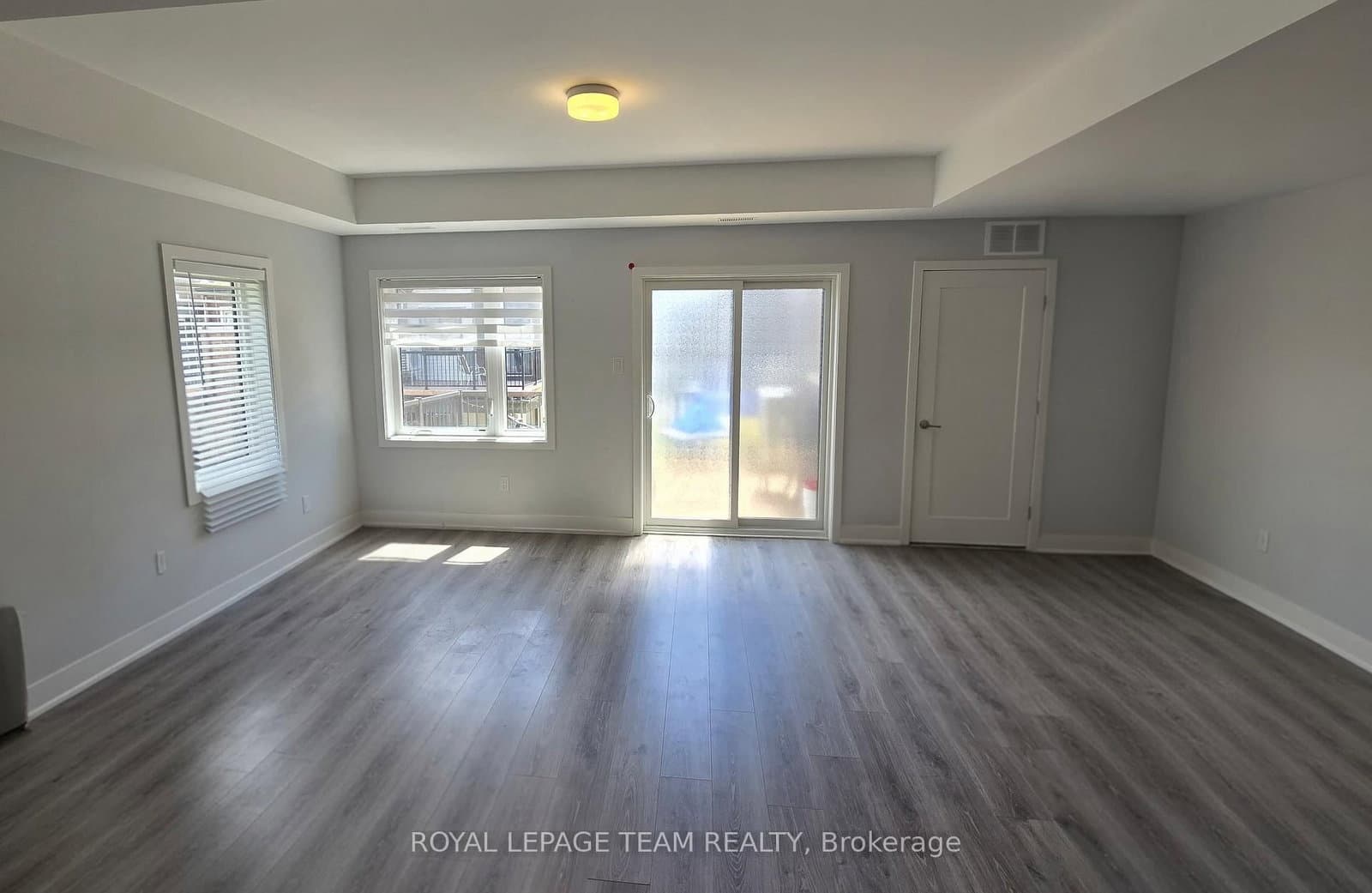 226 ANYOLITE Private, Ottawa, ON — photo 3