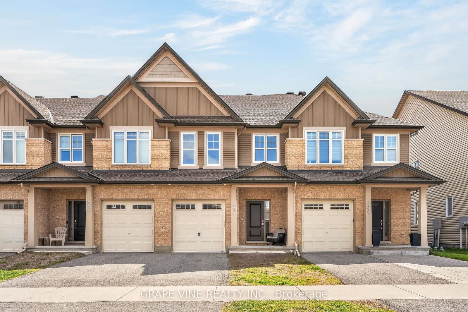 834 CEDAR CREEK Drive, Ottawa, ON