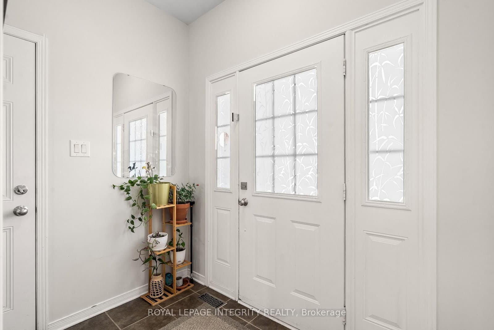 407 Celtic Ridge Crescent, Ottawa, ON — photo 2
