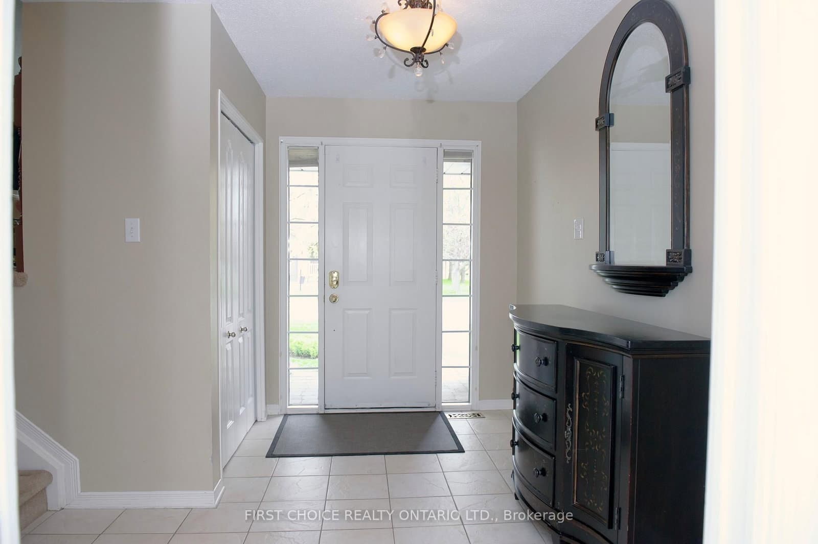 13 Queenston Drive, Richmond, ON — photo 3