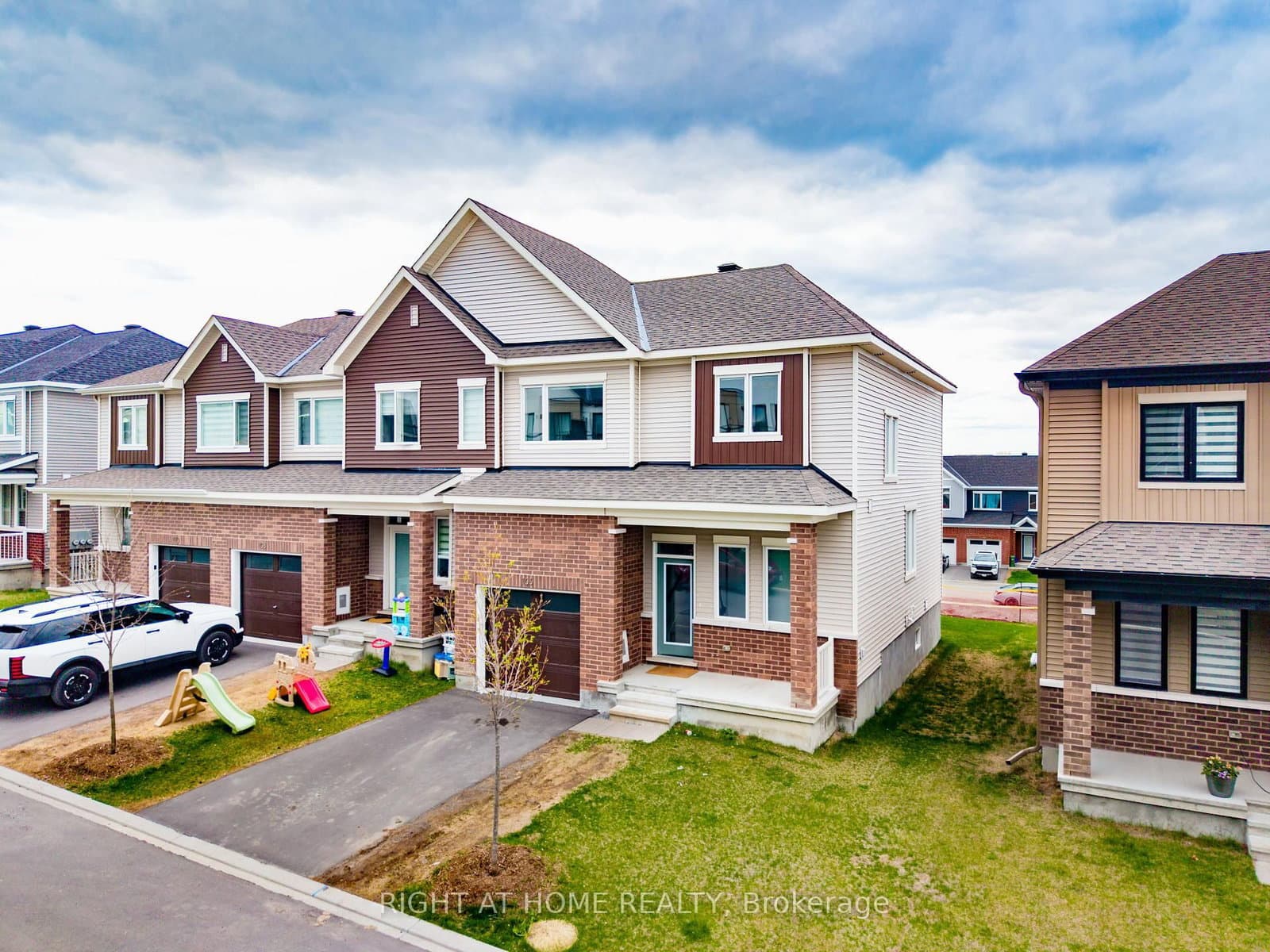 106 Beebalm Crescent, Ottawa, ON — photo 2