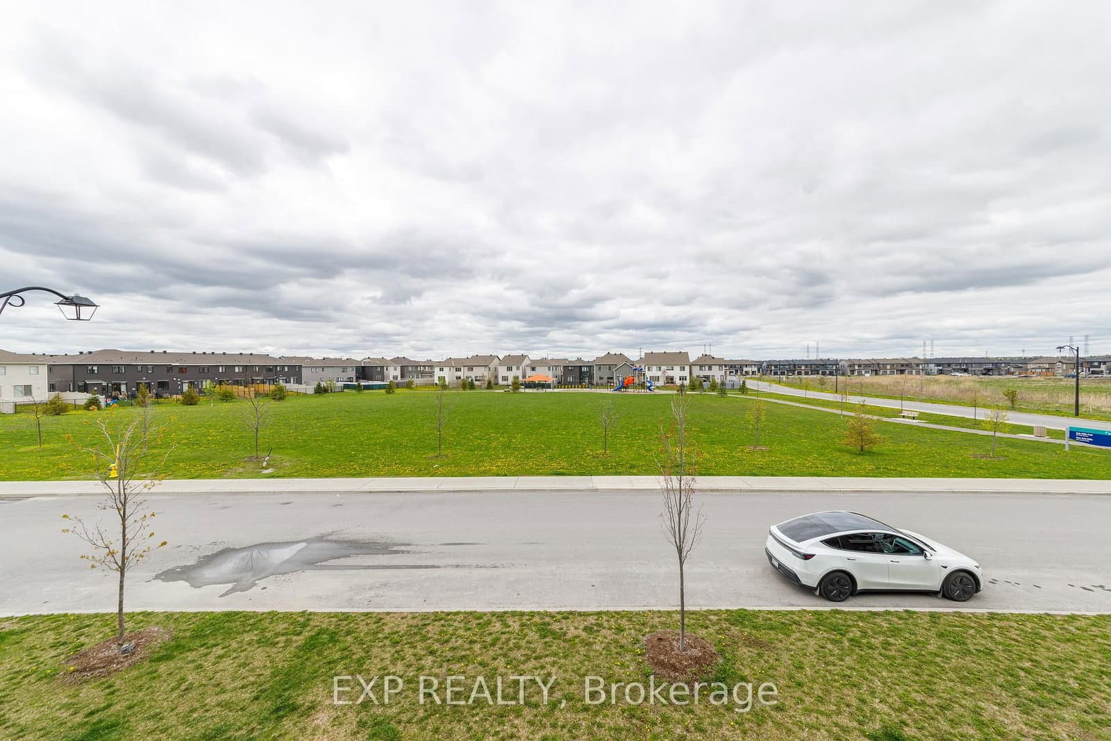 852 Atlas Terrace, Ottawa, ON — photo 2