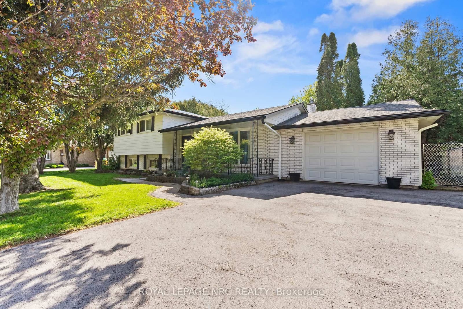 21 Upper Canada Drive, Niagara-on-the-Lake, ON