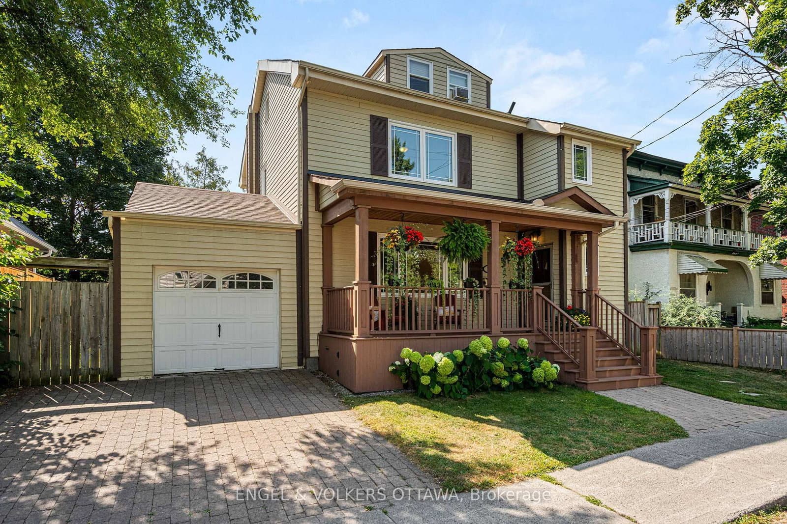 14 Cameron Avenue, Ottawa, ON — photo 2