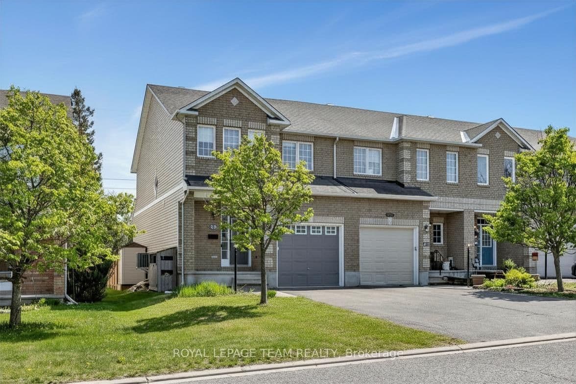 49 Chantilly Gate, Stittsville, ON
