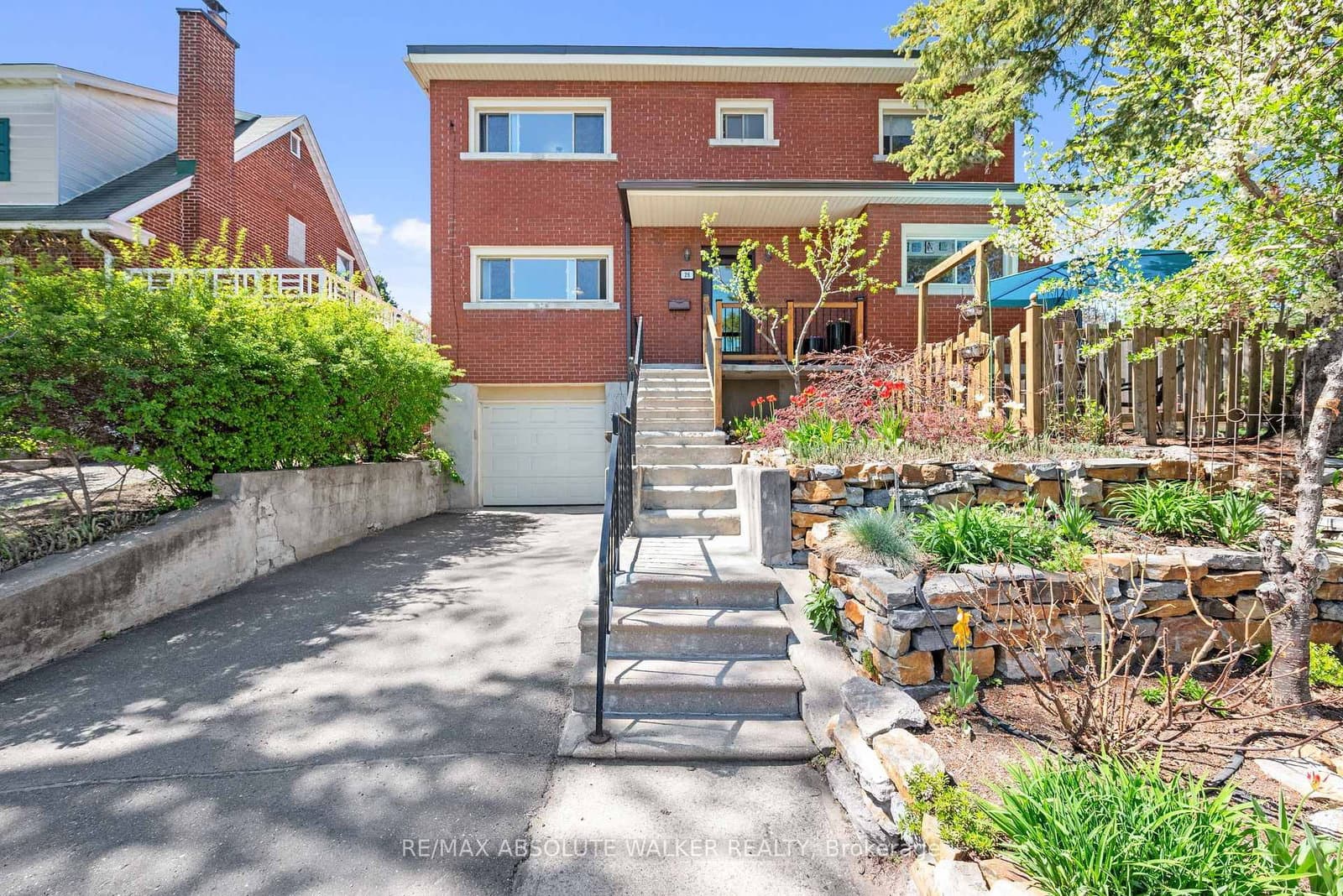 26 Riverdale Avenue, Ottawa, ON