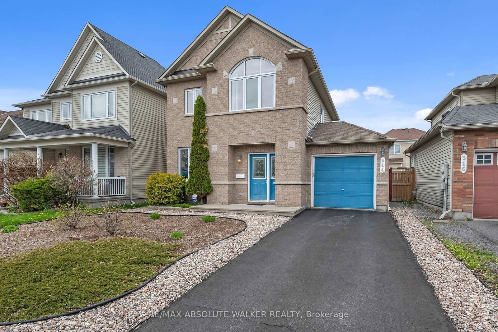 314 Oakcrest Way, Orleans, ON — photo 2