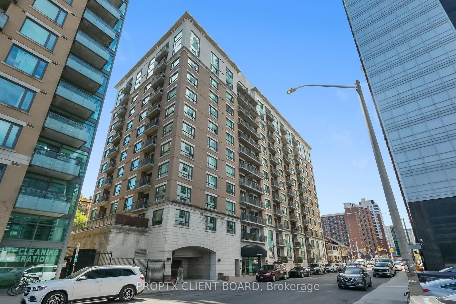 512 - 200 BESSERER Street, Ottawa, ON — photo 3