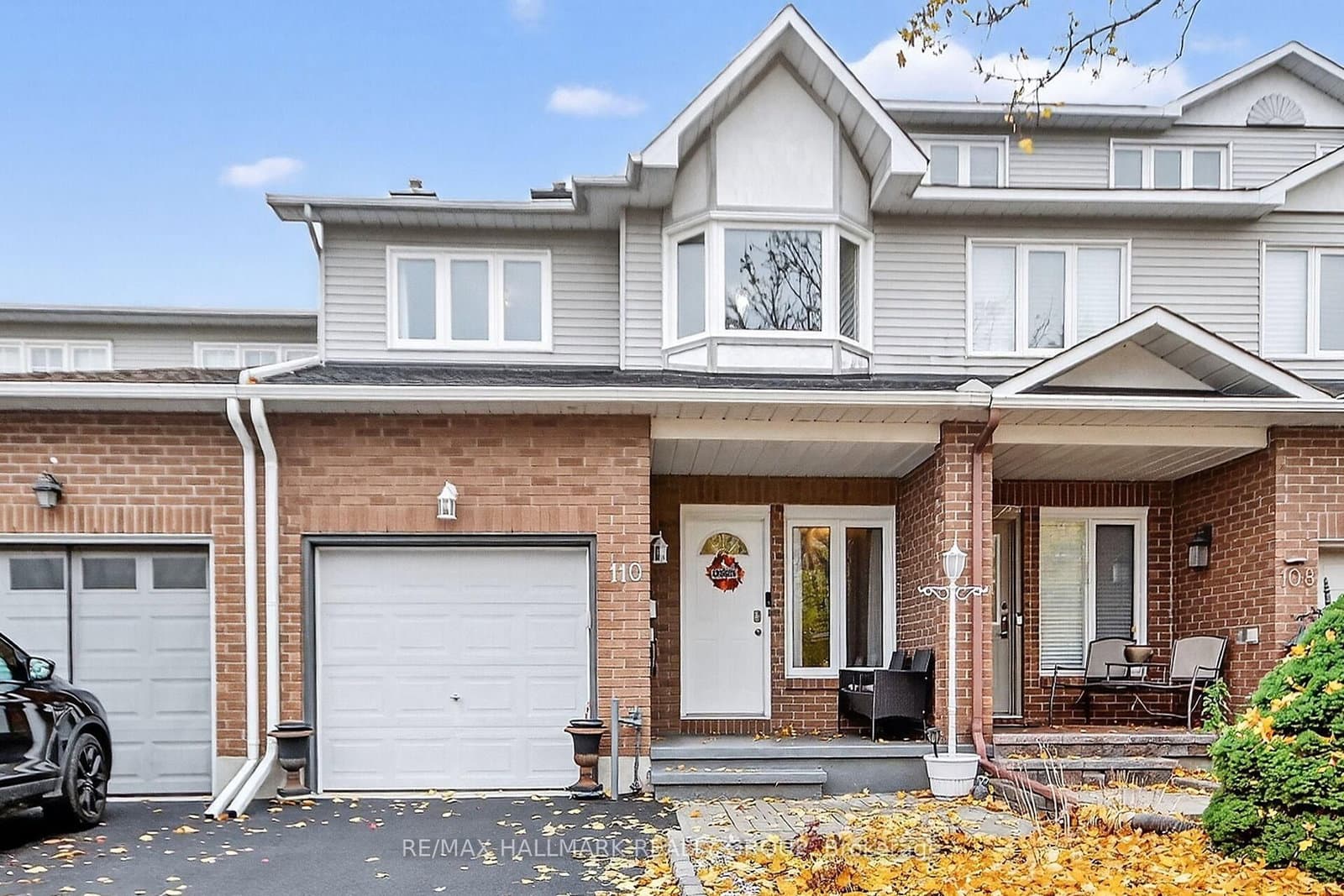 110 Hunter's Glen Crescent, Ottawa, ON
