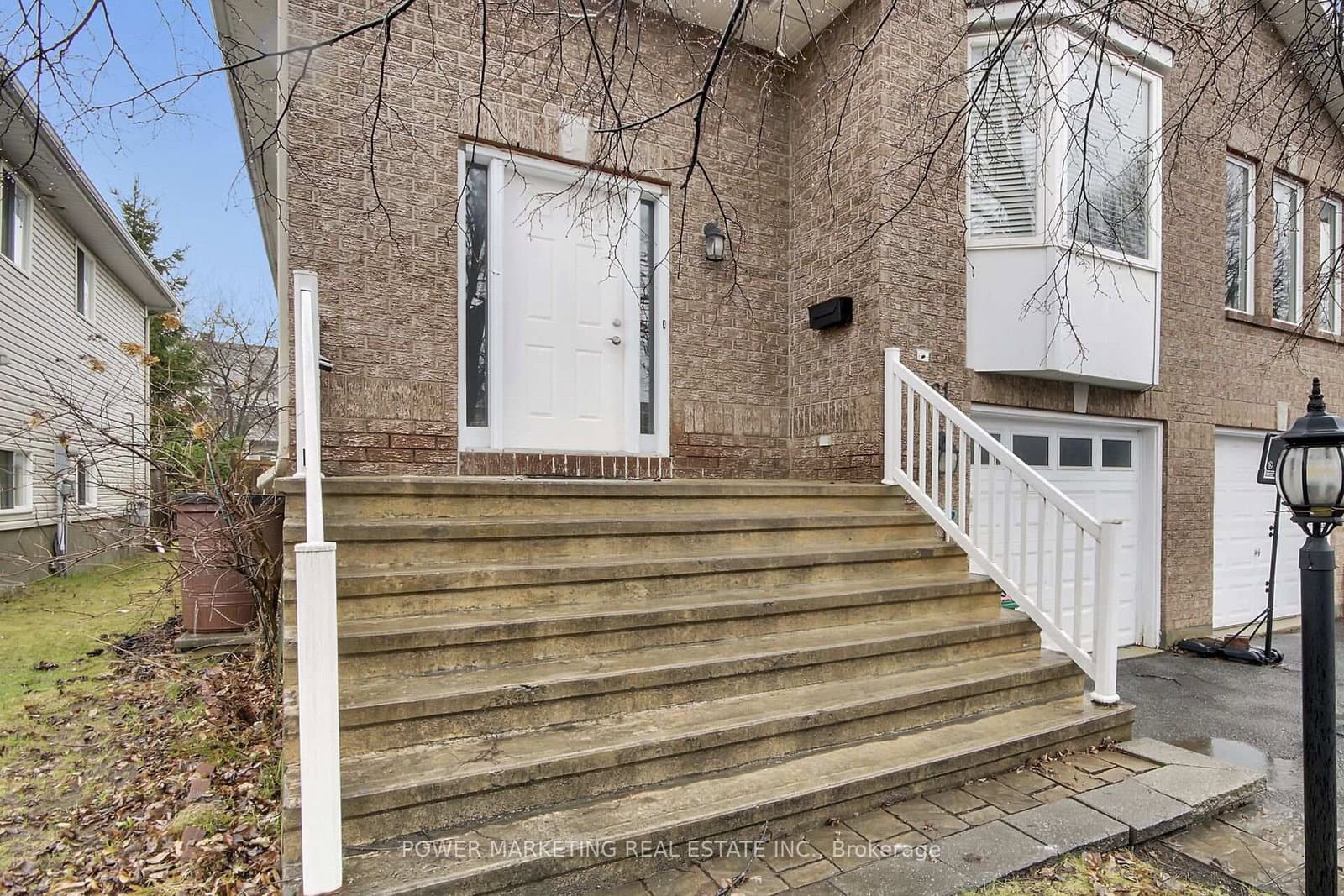 181 MOUNTSHANNON Drive, Ottawa, ON — photo 2