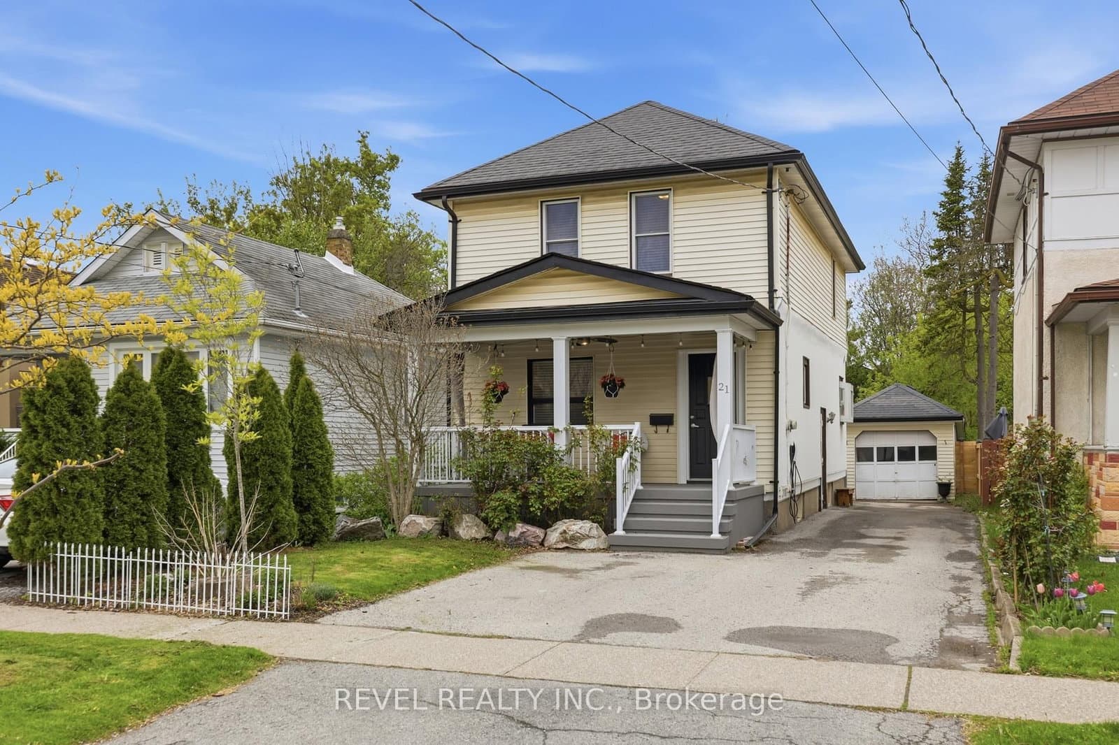 21 Berryman Avenue, St. Catharines, ON