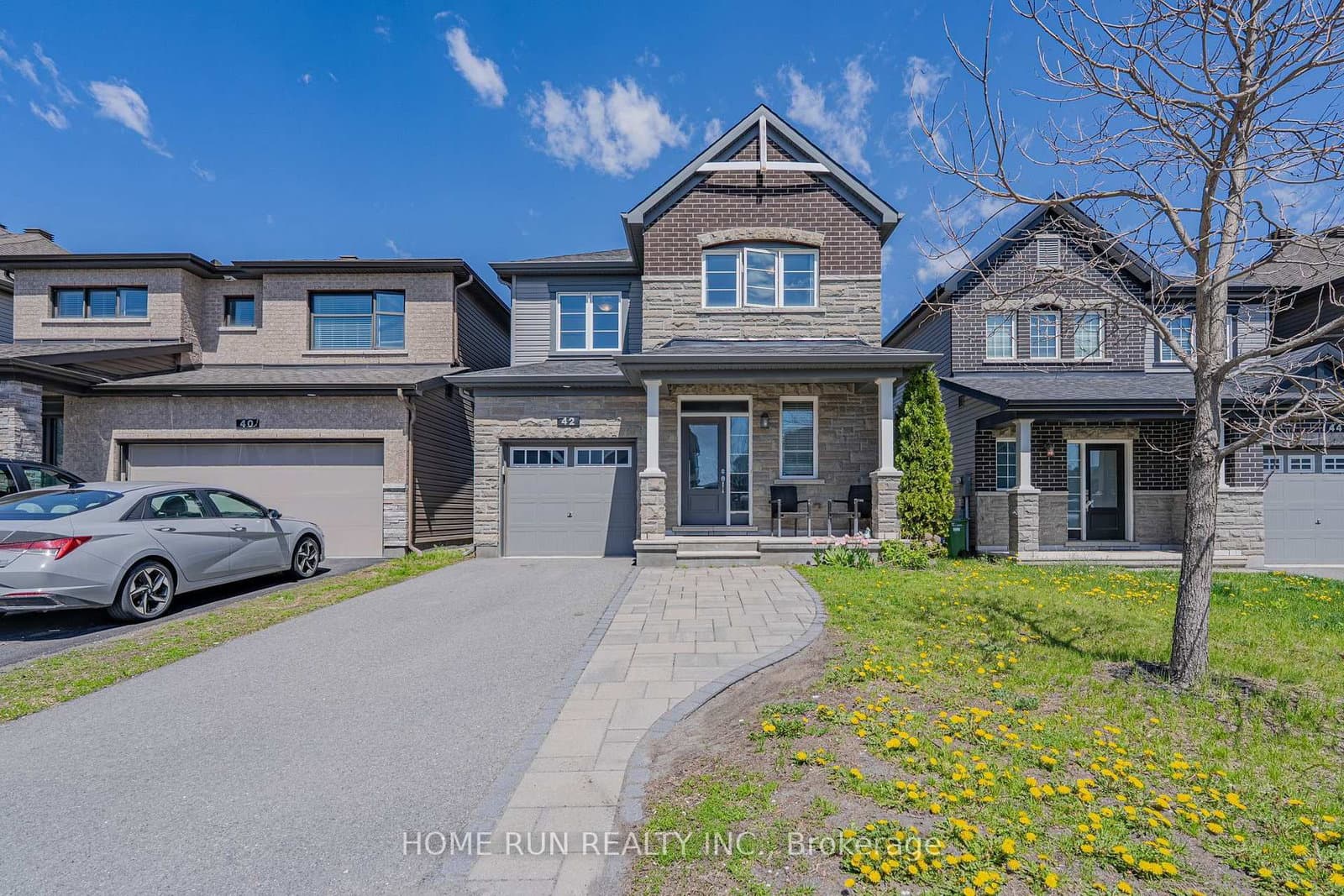 42 CLONFADDA Terrace, Ottawa, ON