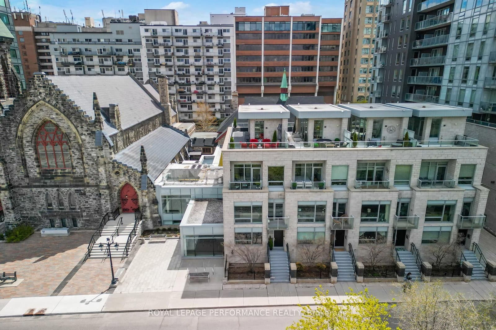 110 - 416 Sparks Street, Ottawa, ON