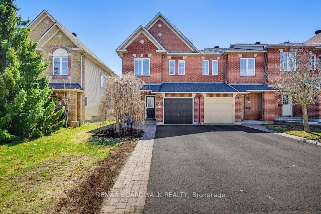 10 Valemont Street, Ottawa, ON