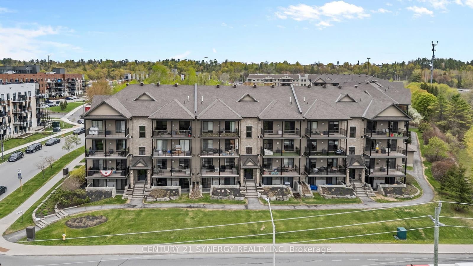 7 - 10 Prestige Circle, Ottawa, ON — photo 2