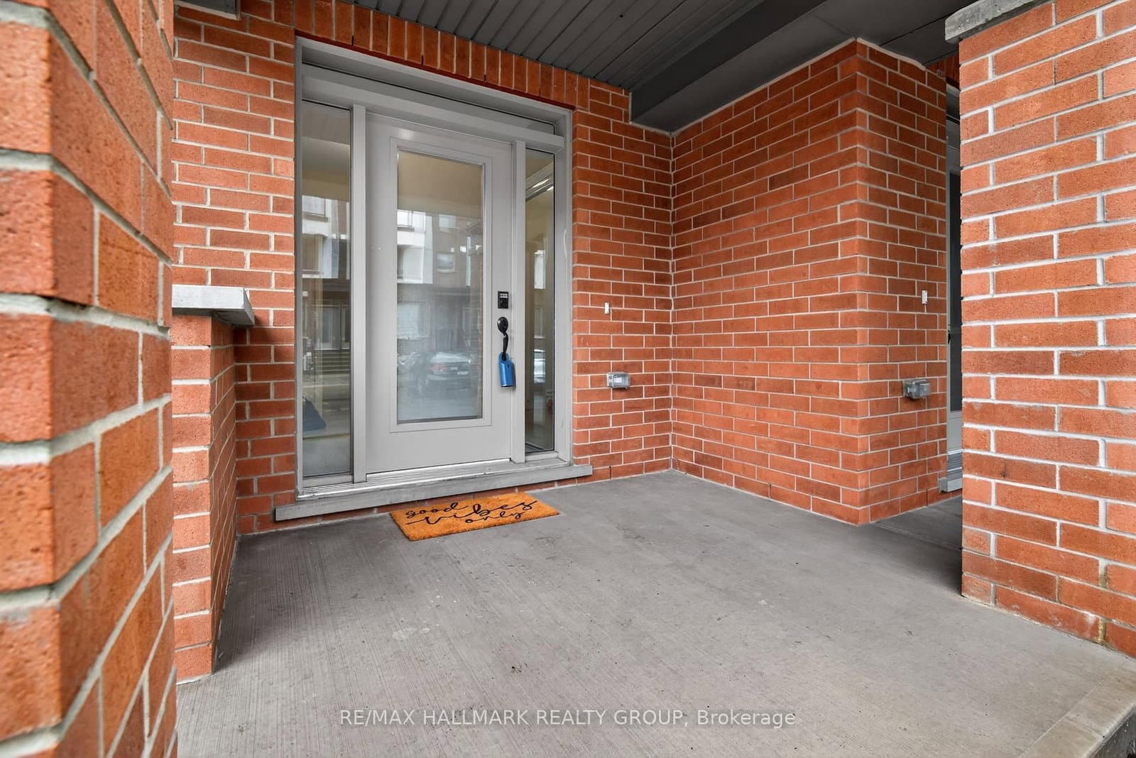 805 Kiniw Private, Ottawa, ON — photo 2