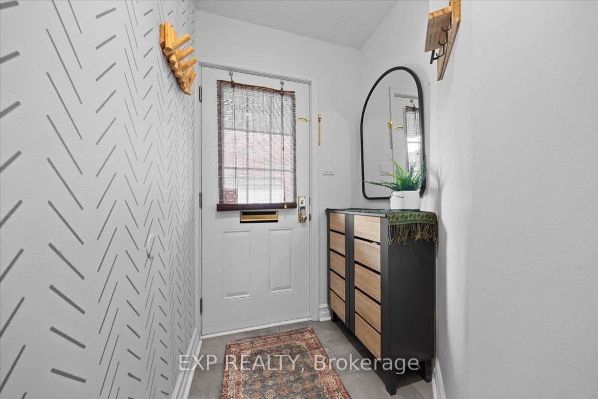 49 Crispin Private, Ottawa, ON — photo 2