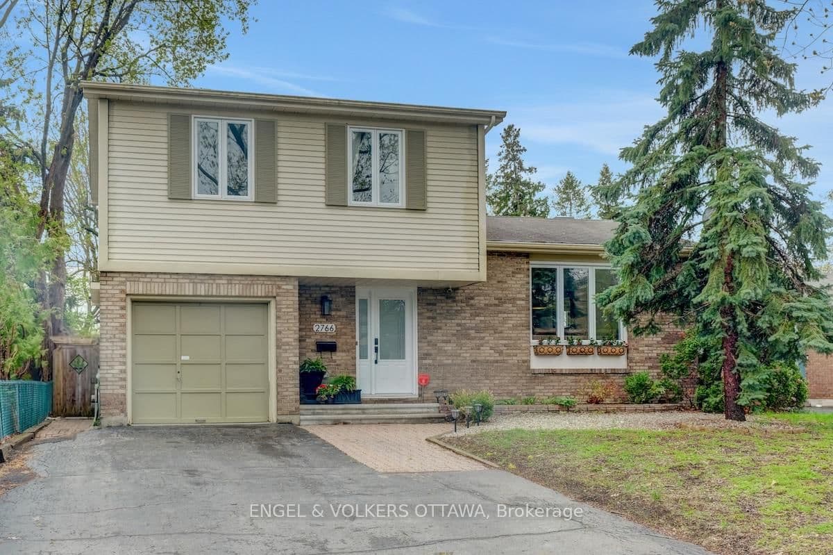 2766 Harwood Avenue, Ottawa, ON