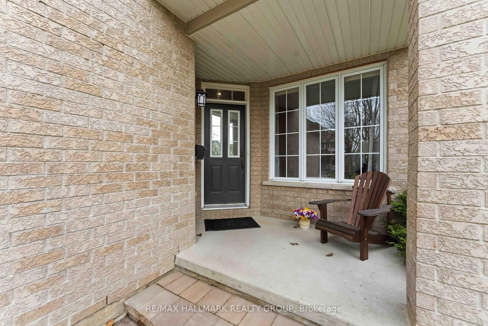 22 Oak Grove Street, Ottawa, ON — photo 2