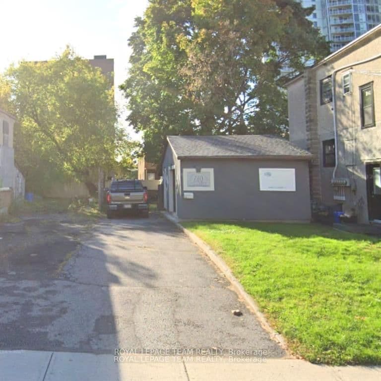 66 Pamilla Street, Ottawa, ON