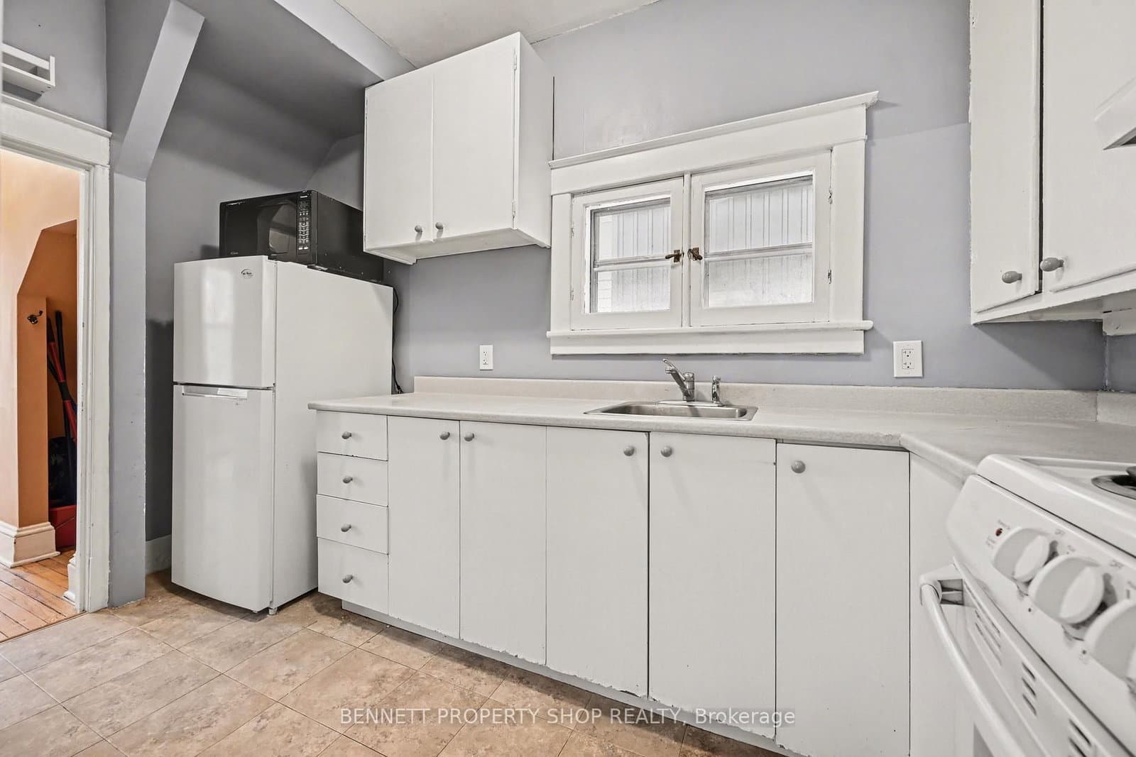 56 Smirle Avenue, Ottawa, ON — photo 3