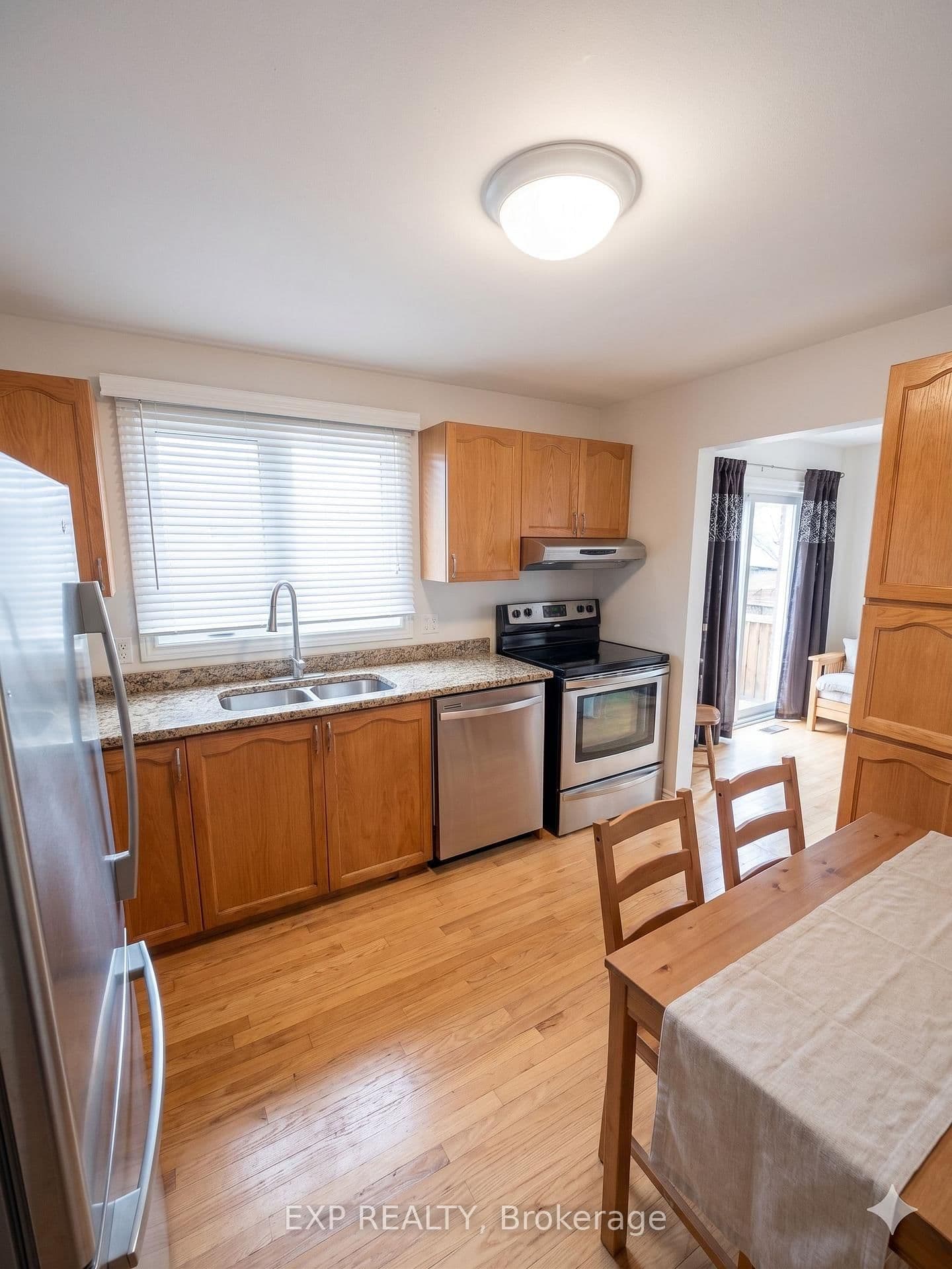 11 - 1639 Locksley Lane, Ottawa, ON — photo 2