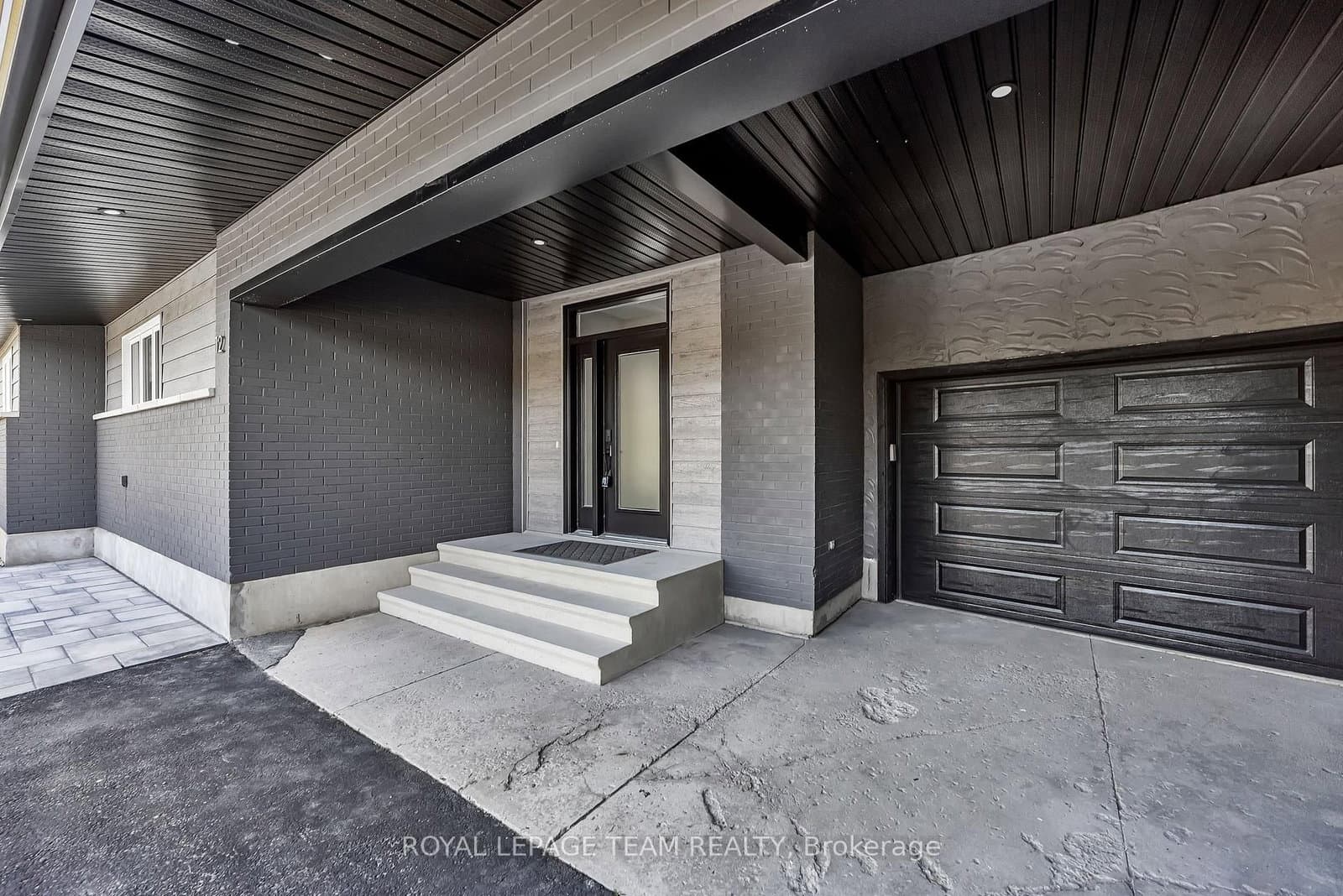 12 Largo Crescent, Ottawa, ON — photo 3