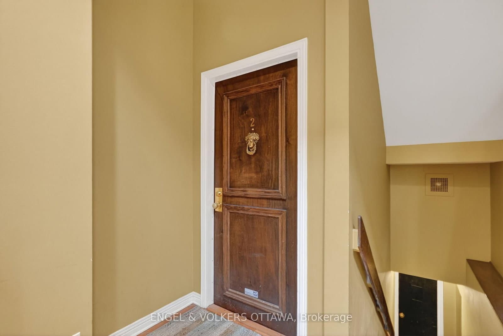 apt. 2 - 320 Waverley Street, Ottawa, ON — photo 3