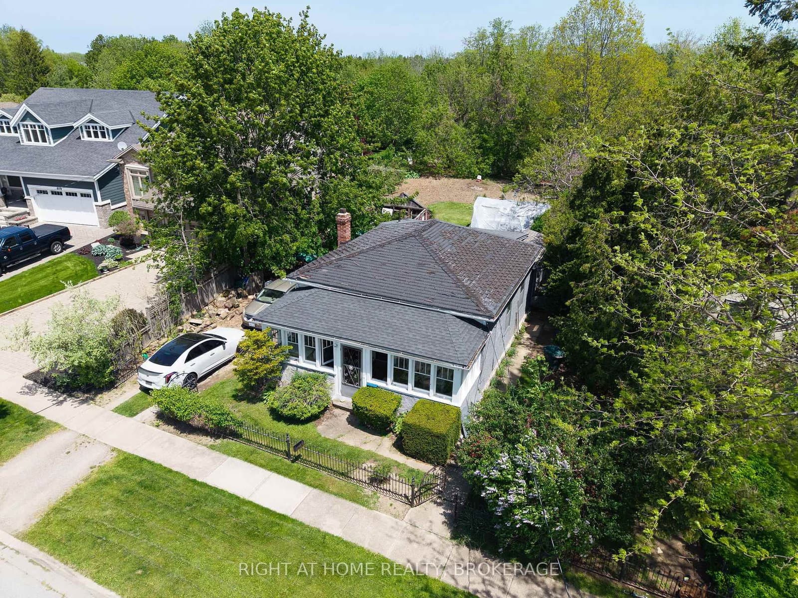 20 John Street, St. Catharines, ON — photo 3