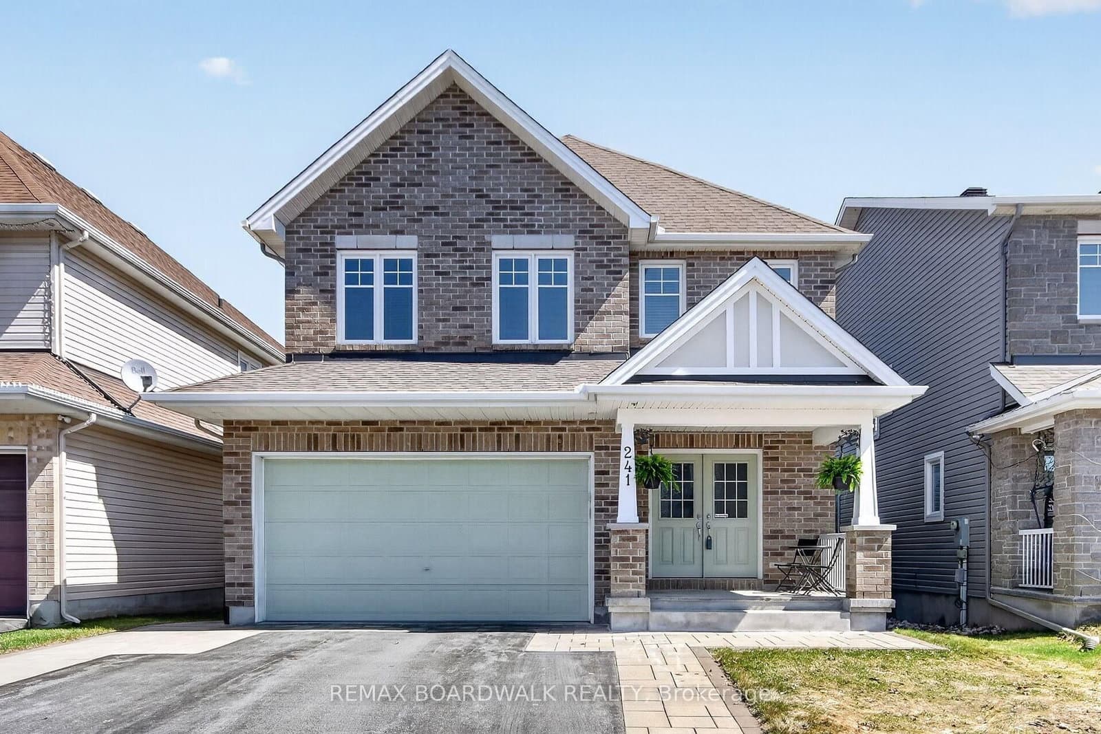 241 Denali Way, Stittsville, ON — photo 2