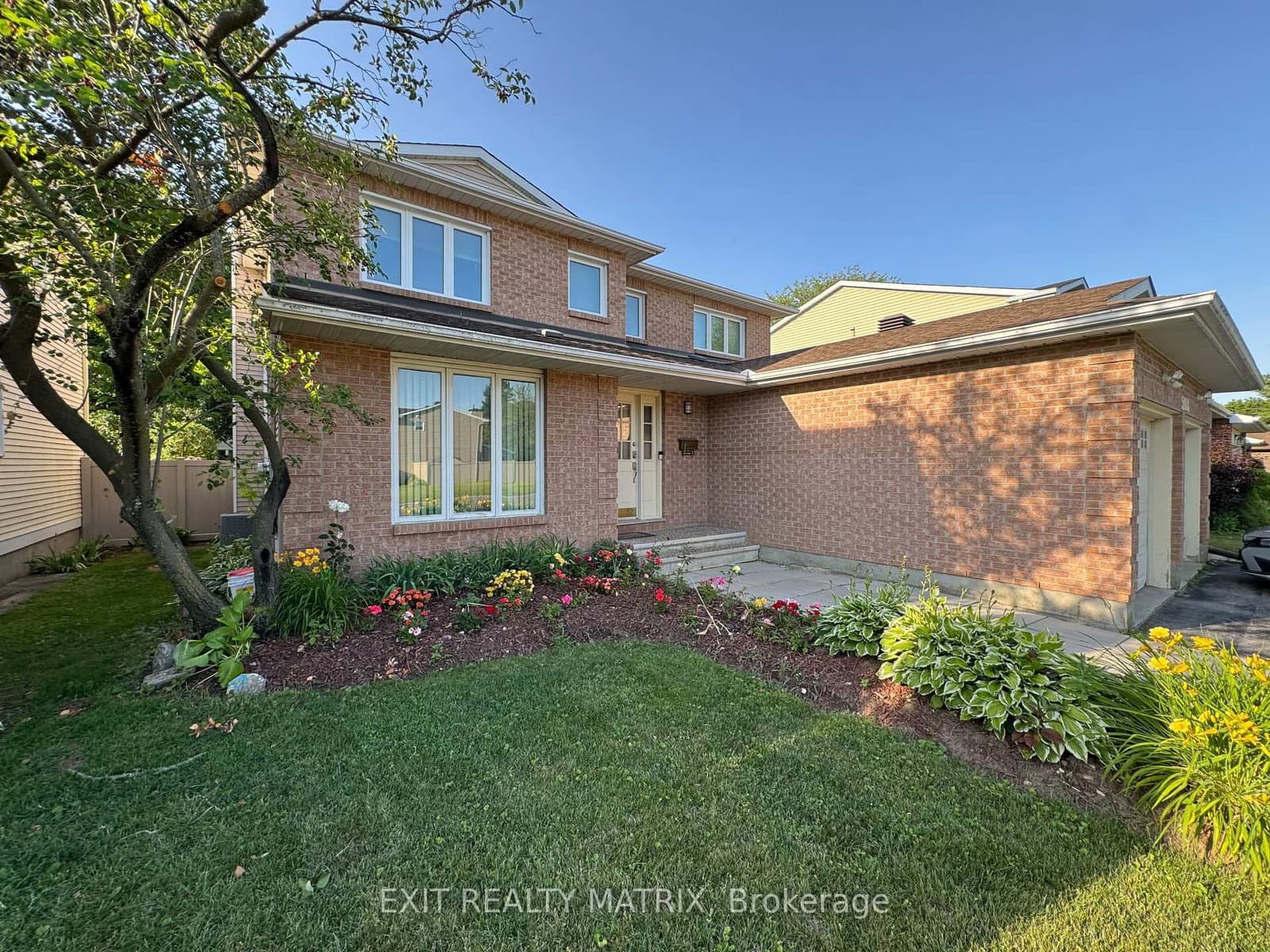 5968 Meadowglen Drive, Orleans, ON — photo 3