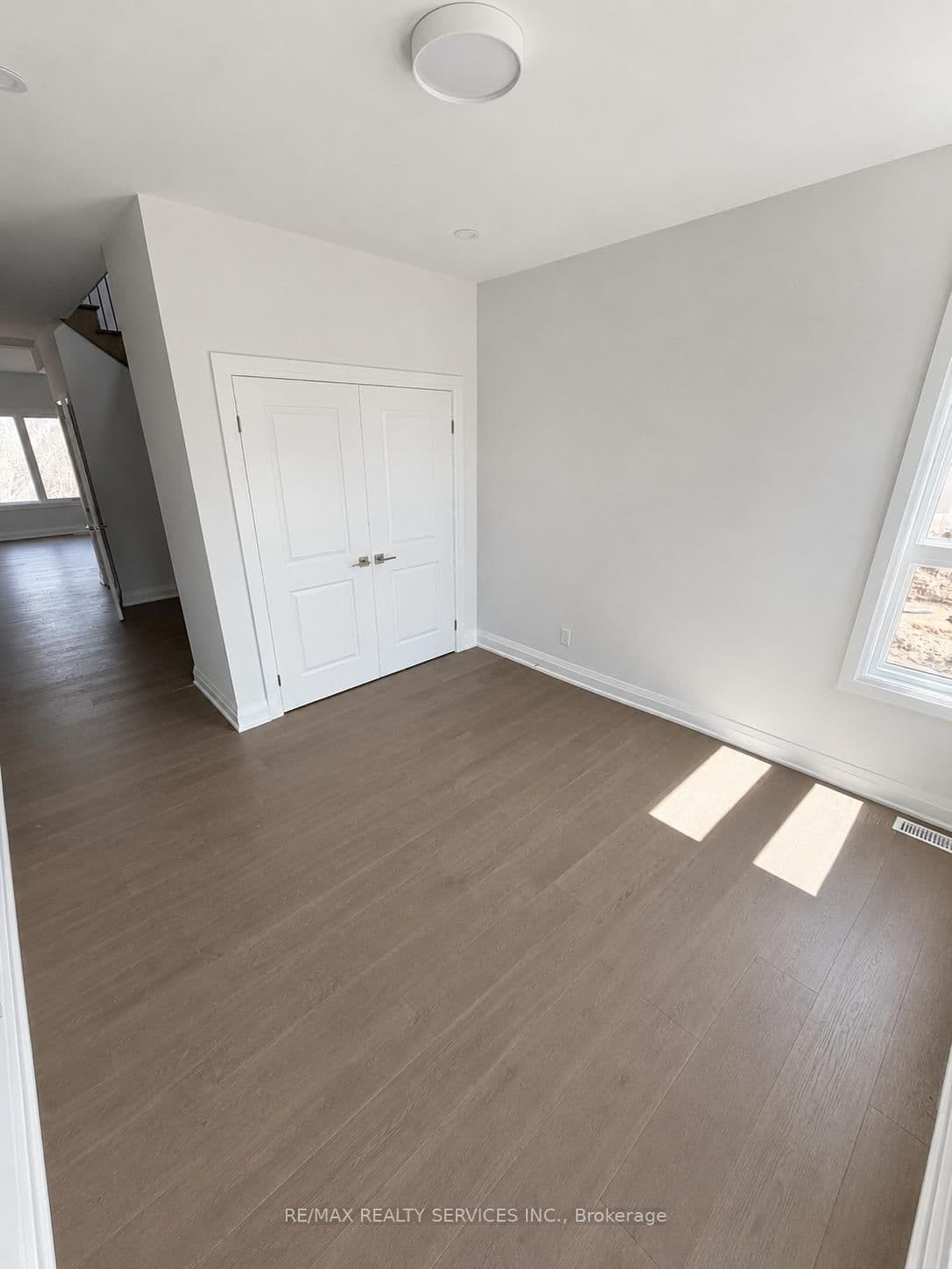 6441 Sunshine Common, Niagara Falls, ON — photo 2