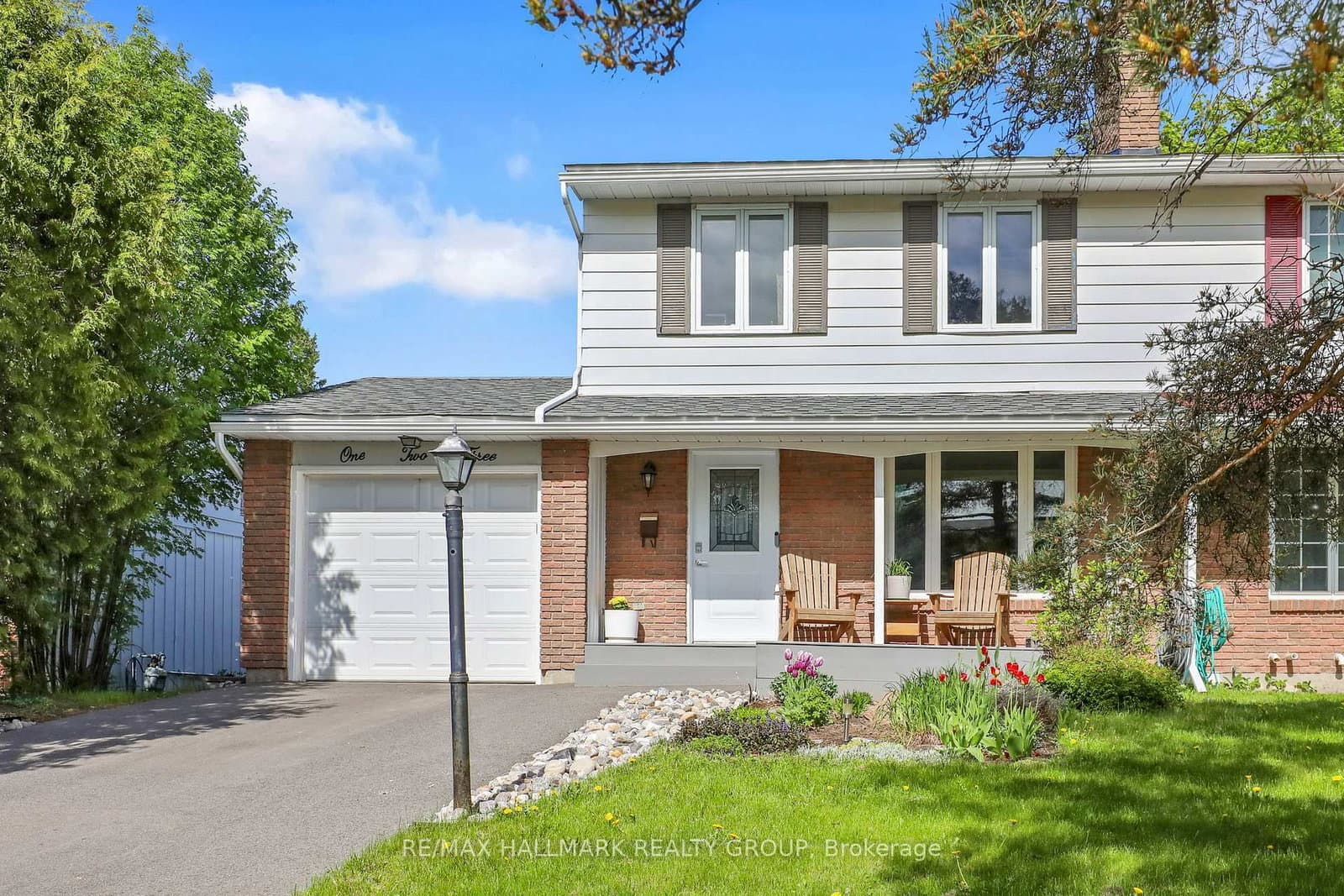 123 Mcclellan Road, Ottawa, ON