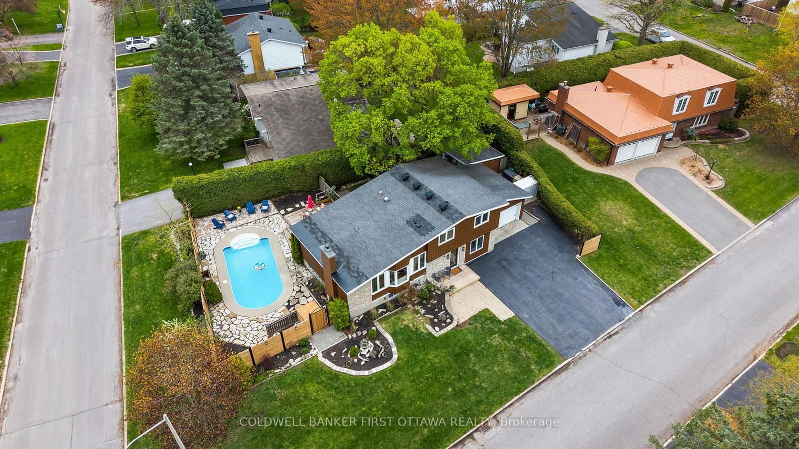 14 Cramer Drive, Ottawa, ON — photo 2