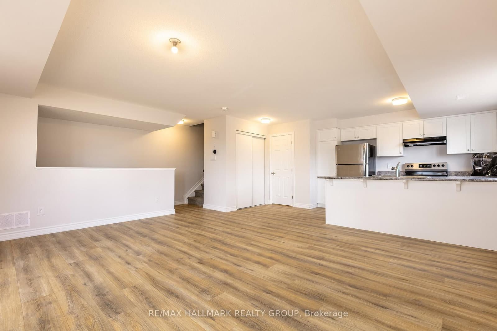 287 Zenith Private, Ottawa, ON — photo 2