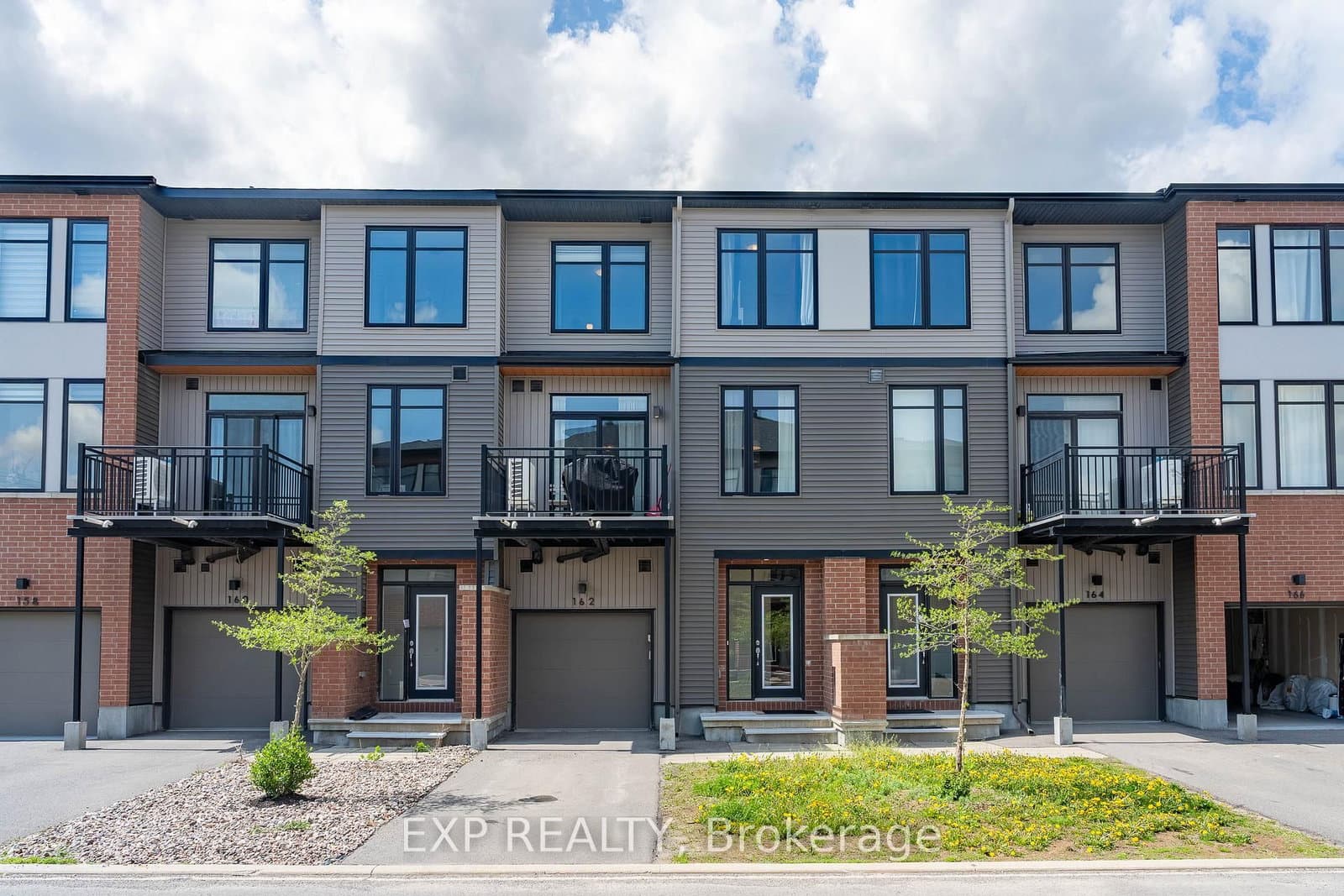 162 Visor Private, Ottawa, ON