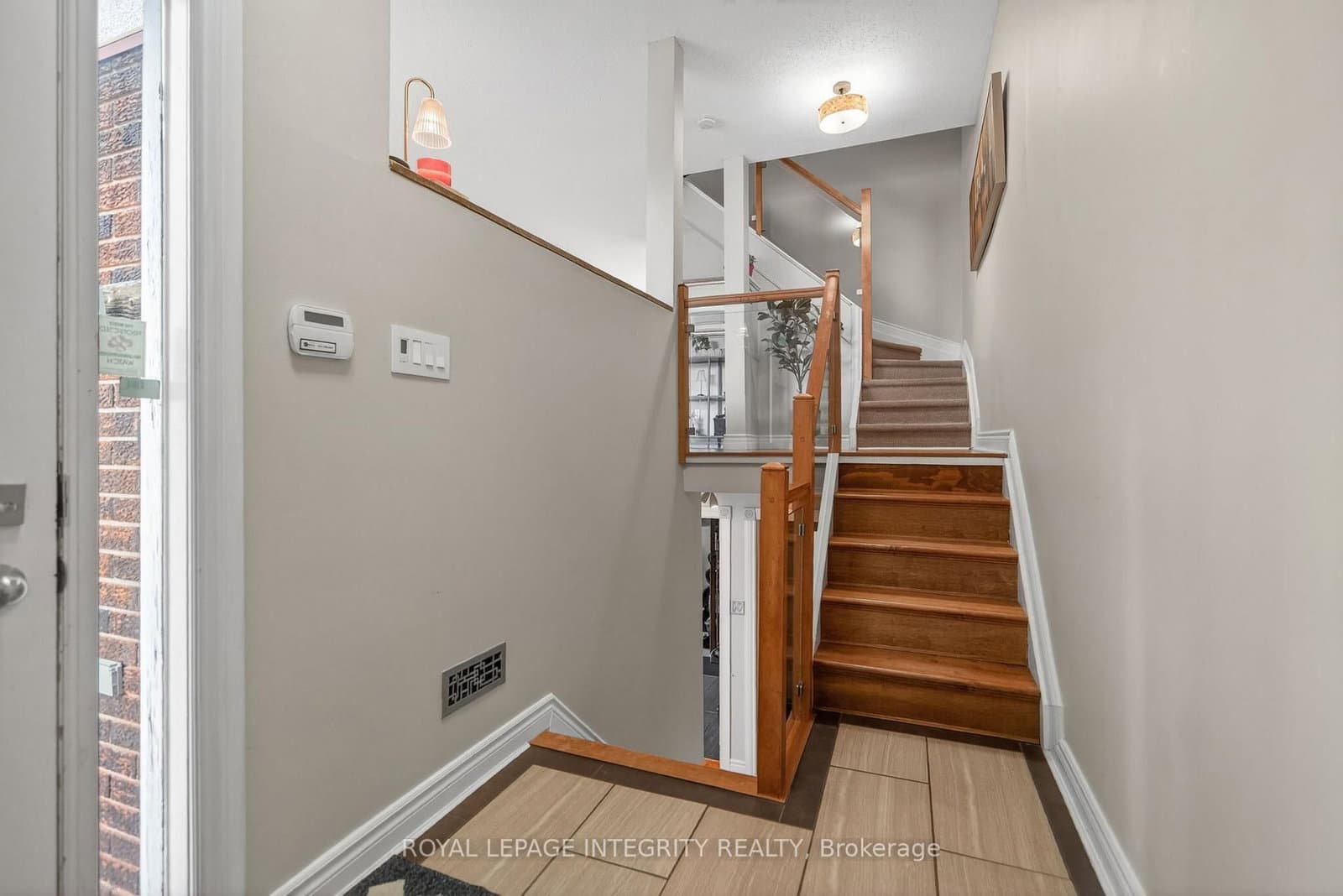 24 Westcliffe Road, Ottawa, ON — photo 3