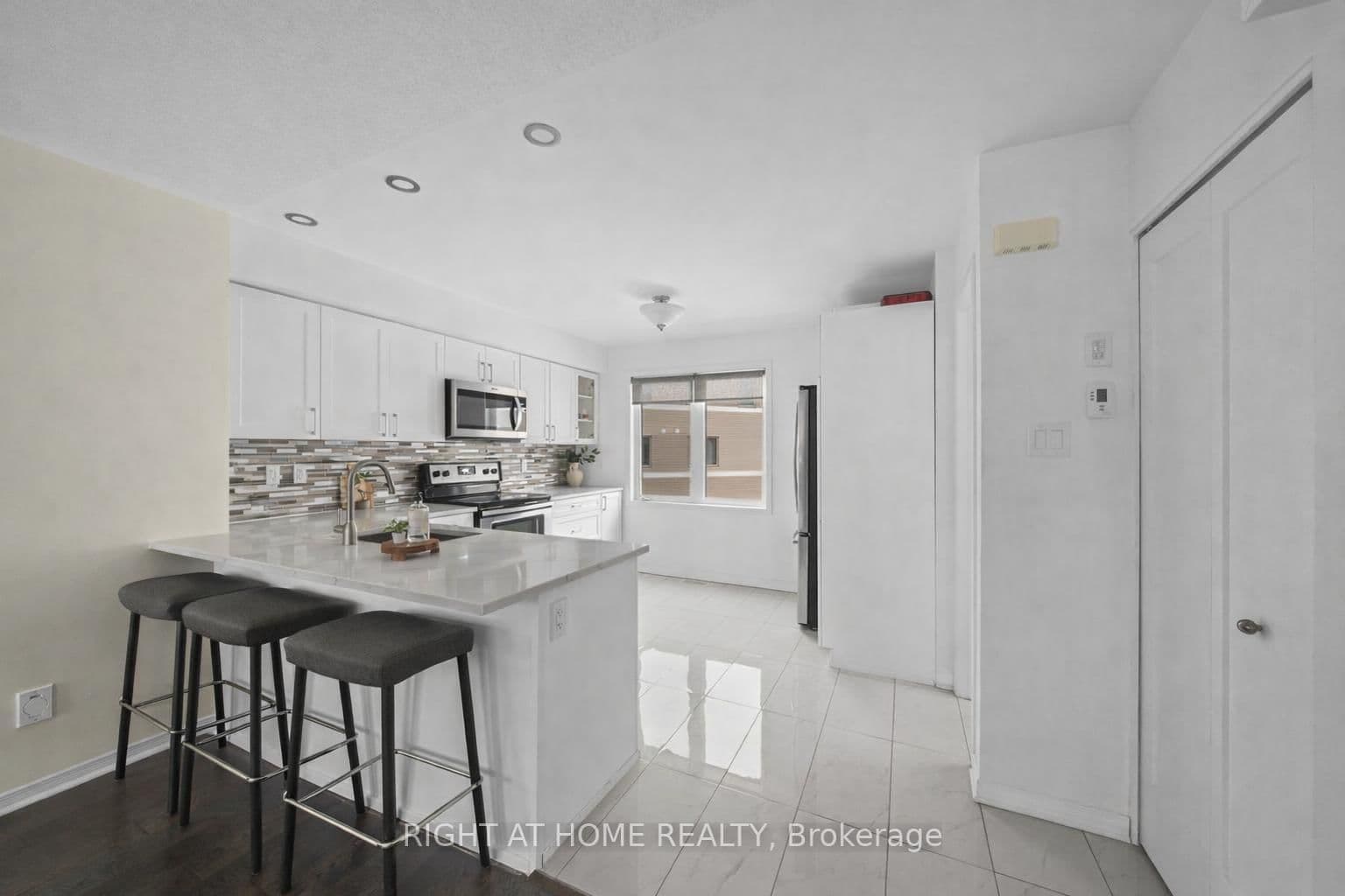 161 CAMDEN Private, Ottawa, ON