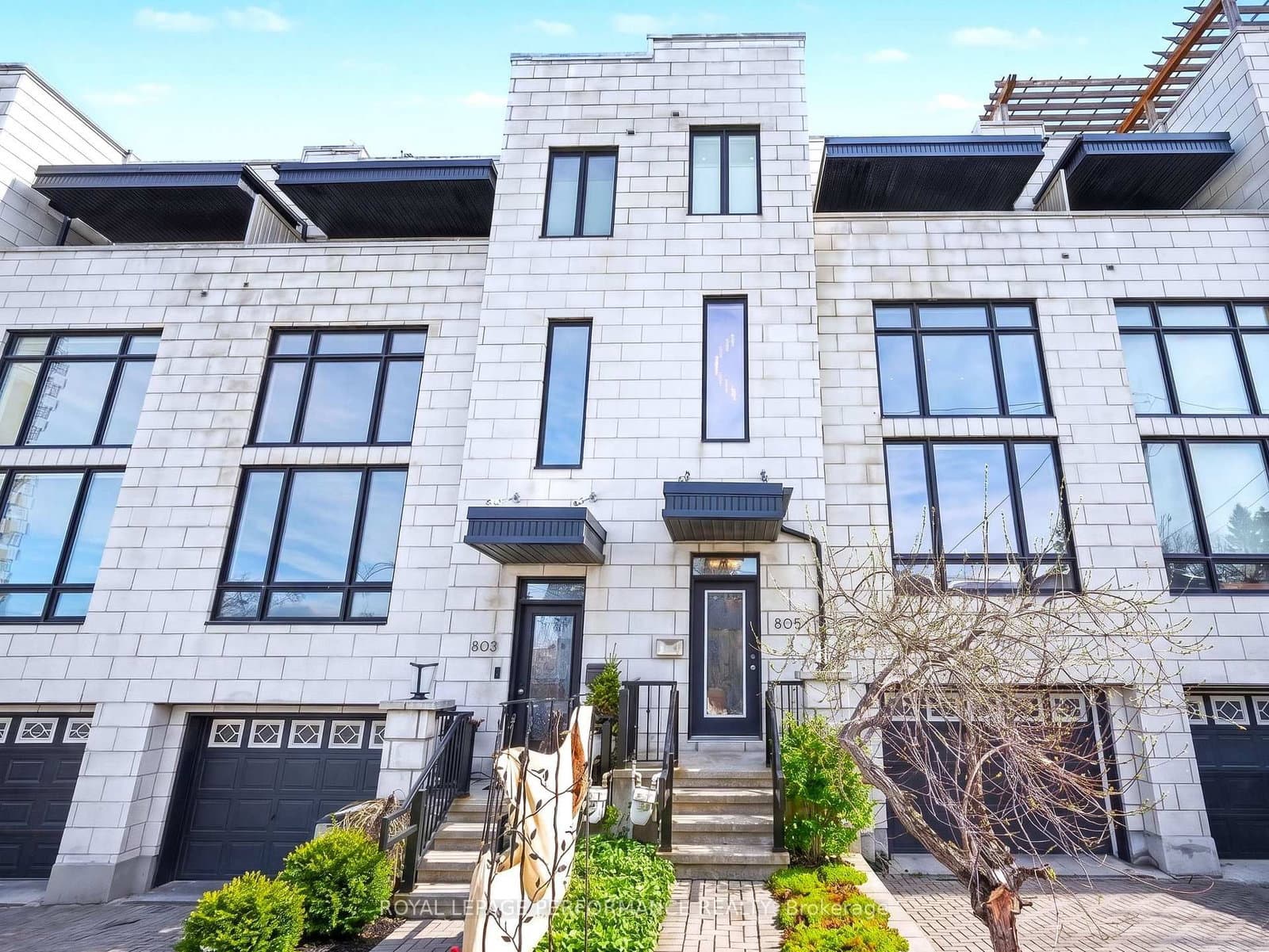 805 Kingsmere Avenue, Ottawa, ON