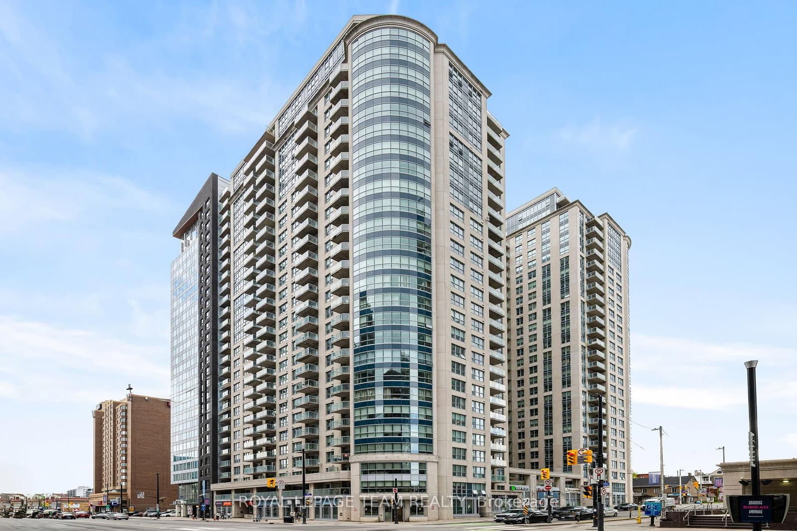 2406 - 242 Rideau Street, Ottawa, ON