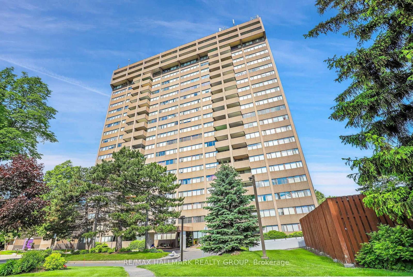 1604 - 1285 Cahill Drive, Ottawa, ON